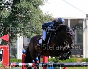 Peracino Star Giovanili2013  S5 4473 : Arezzo Equestrian Centre, Ballymerrigan Star, Peracino Ludovica, foto di Stefano Secchi ©. Campionati Italiani Giovanili 2013